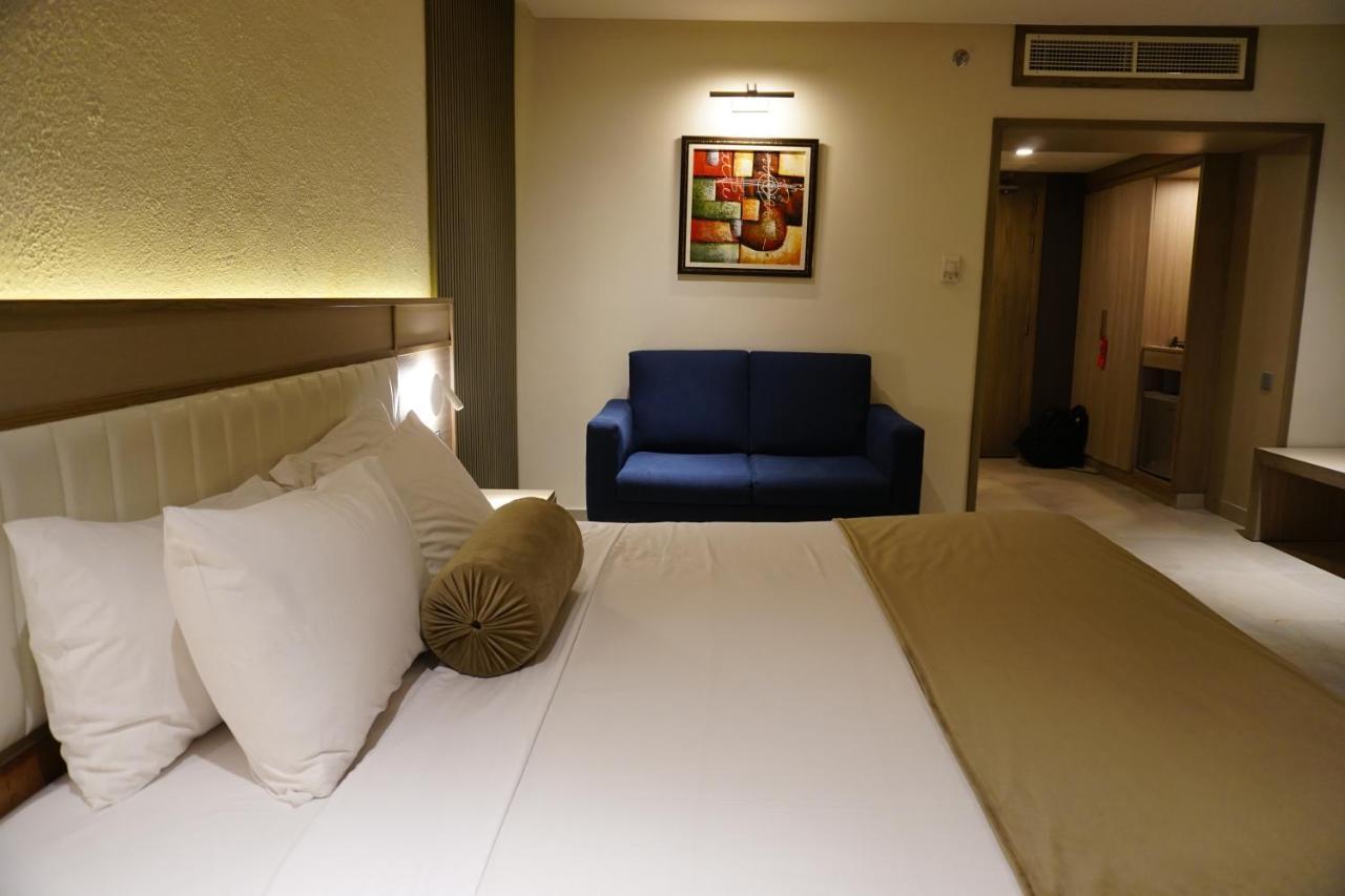 Regent Plaza Hotel & Convention Center Καράτσι Εξωτερικό φωτογραφία